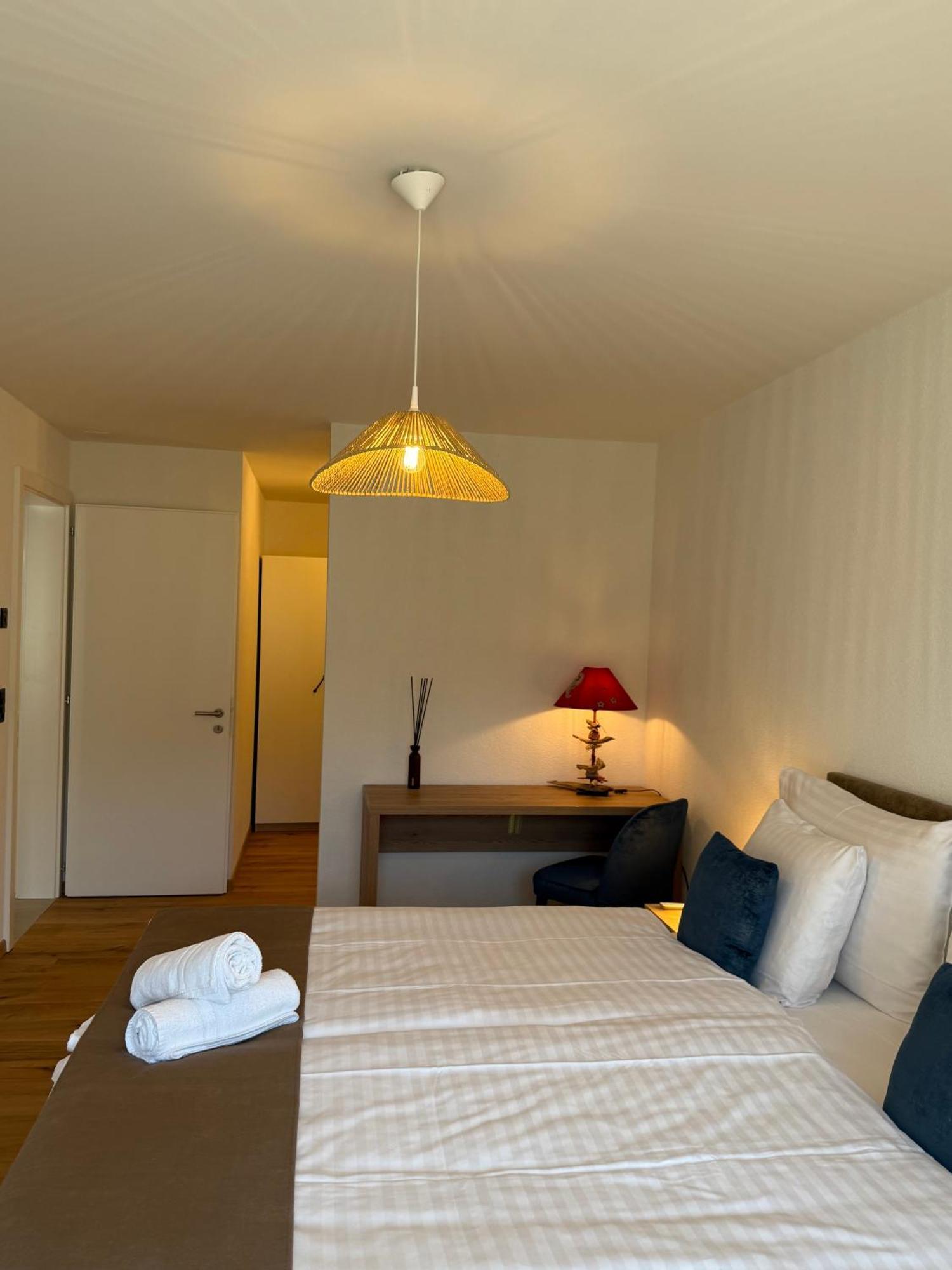 Hotel Boutique Corbetta - 60m2 - La Montagne A 5 Minutes De L'autoroute A12 Aux Paccots Sur Montreux - Nouveau Loft Familial - Profitez Du Leman Et Des Montagnes En Meme Temps